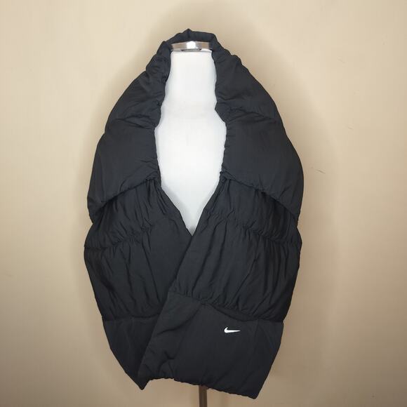 Nike Therma-FIT Quilted Down Wrap Neck Scarf w/ Pockets Hand Warmer - Picture 2 of 6